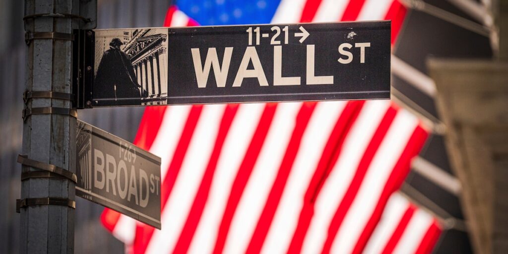 Dow Jones springt auf 40.000 Punkte, Intel-Aktie wird Tagessieger