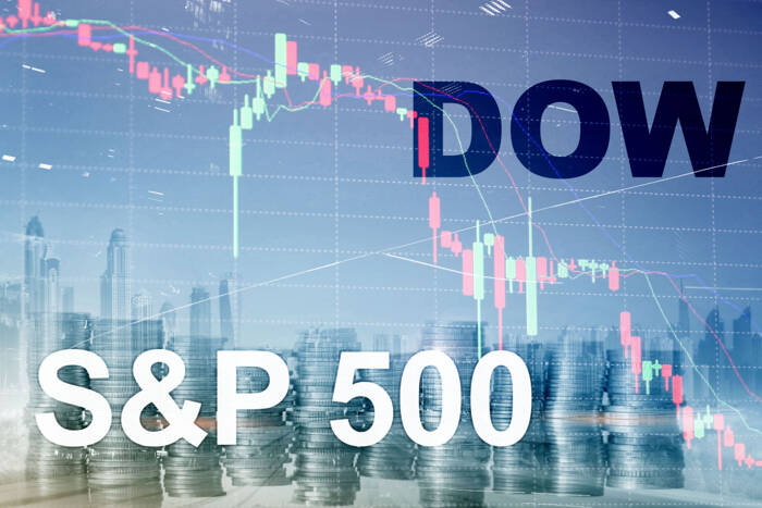 Nasdaq 100 and S&P 500: Resilience Amid Dow Jones Decline and Earnings Reports
