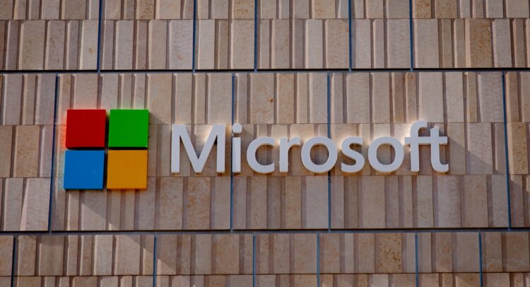 Which Tech Stock Is Better: Apple or Microsoft?