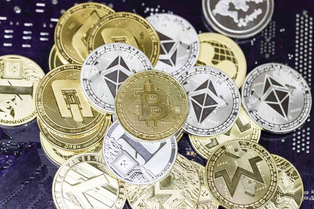 Crypto Stocks Recover as Bitcoin Pares Losses