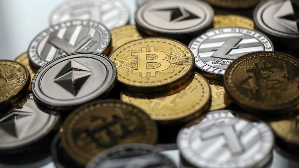 Miami man among 2 charged in $230 million cryptocurrency theft – NBC 6 South Florida