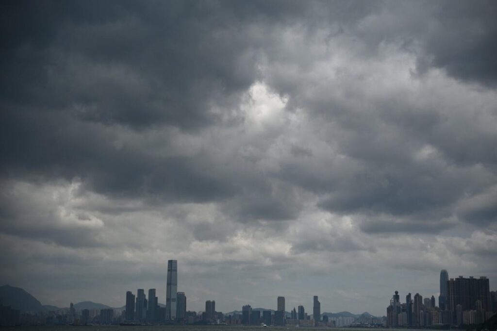 Hong Kong Scraps All Stock Trading as Typhoon Nears Hainan