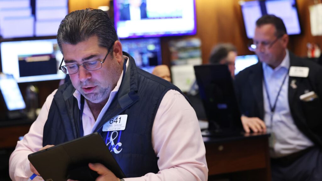 FedEx is a hurdle for stock market bulls with the Dow at record highs
