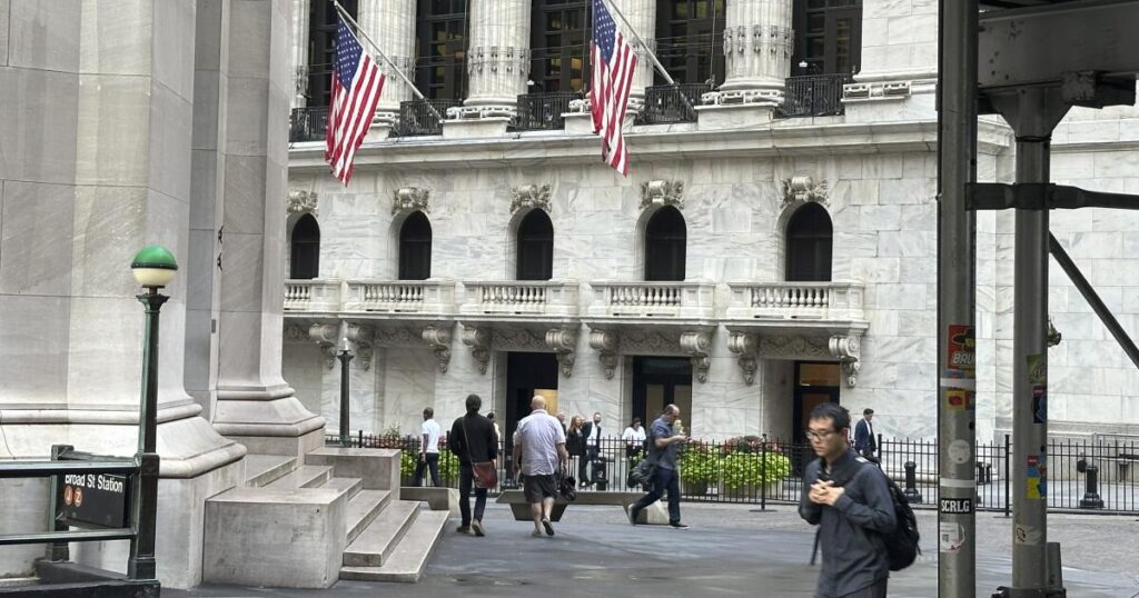 Wall Street falls sharply, closing its worst week in nearly 18 months