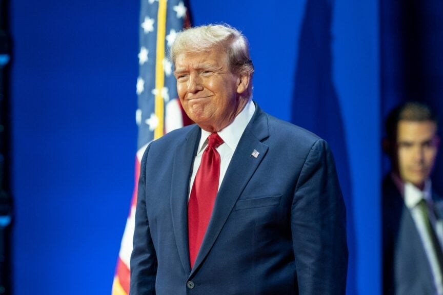 Trump's Upcoming Crypto Project A Potential Problem In Making? DeFi, Stablecoin Promotion Raises Conflict Of Interest Worries