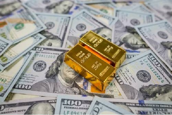 India’s foreign exchange reserves at $688 bn as..