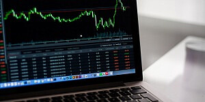 Aktie von Deutschen Börse: Kurs heute nahezu konstant (215,60 €) - 16.10.24 - News