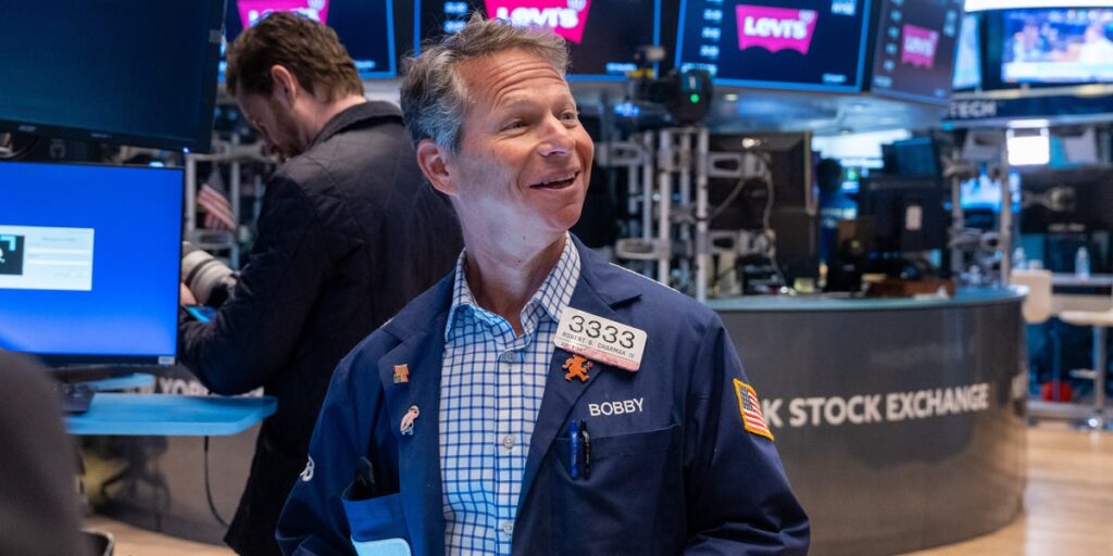 Stock Market Today: Indexes Jump As Tech Stocks Rally and Oil Tumbles