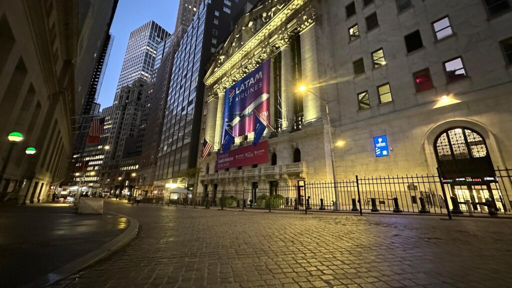 Stock market today: Wall Street barely budges as GM’s best day in years offsets GE Aerospace tumble