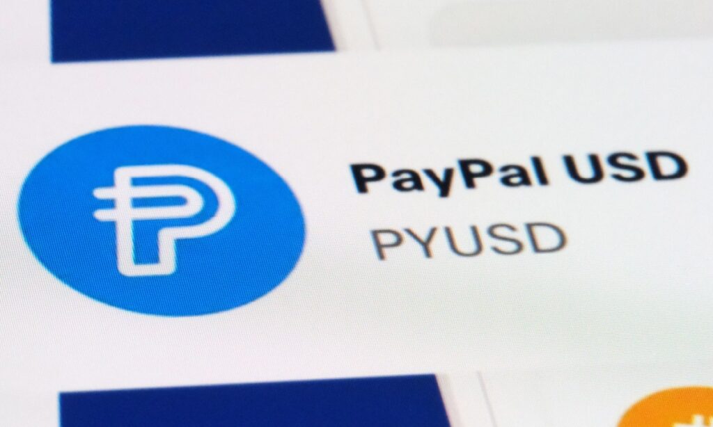 PayPal Pays With Its Stablecoin to Show Enterprise Capabilities
