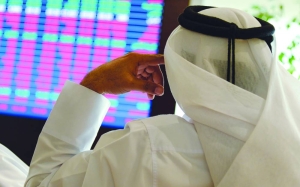 Local retail investors drag QSE as index falls 16 points; M-cap on the rise