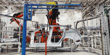 Börse KW 43/24: RENIXX dreht am Jahrestief - Tesla: Q3 Gewinn höher als erwartet - Verbund: klimaneutral bis 2040