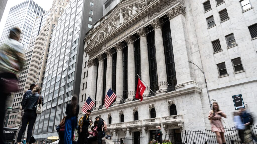 14 earnings, economic data will be the stock market movers this week