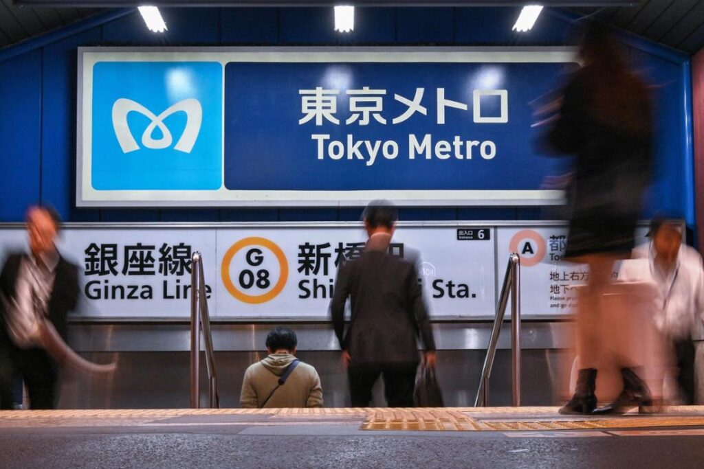 Millionen Menschen verlassen sich täglich auf die U-Bahn in der Metropolregion Tokio. R. Brooks / AFP