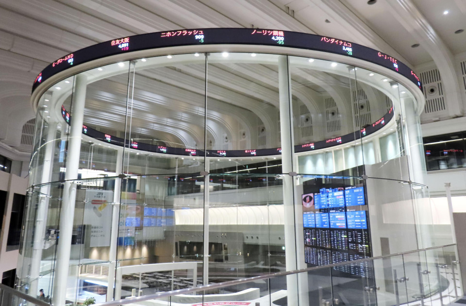 FOCUS:Timely disclosure more vital as Tokyo bourse pushes back market close