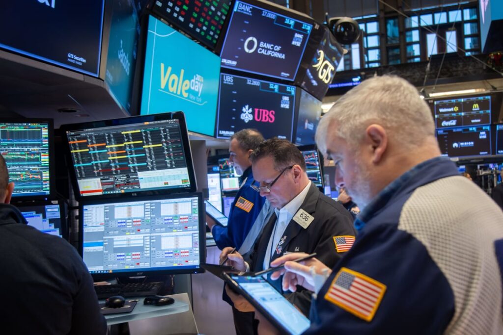 Stocks Extend Record-Breaking Run After Jobs Data: Markets Wrap