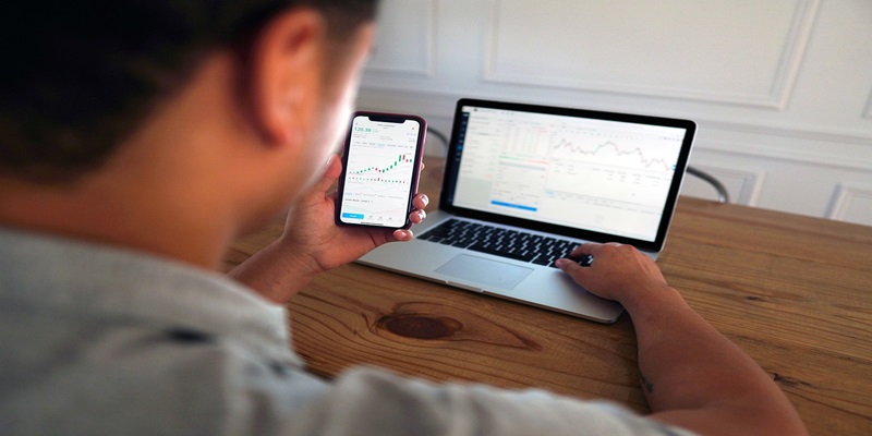 Sentiment Analysis Tools for Retail Investors Staying Ahead of the Market