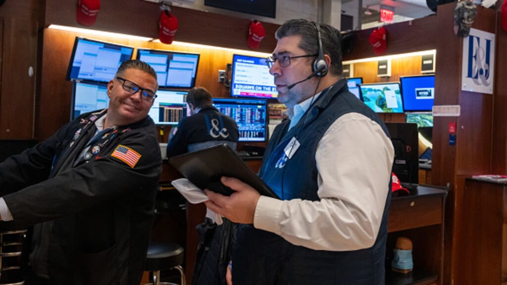 The stock market is losing juggernaut status as 2025 begins, but that doesn't mean bull is over